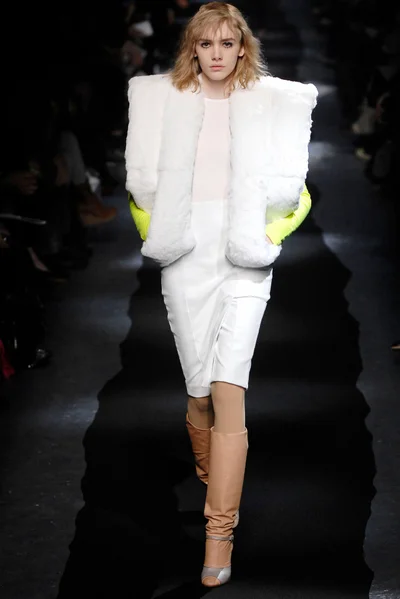 Look 31